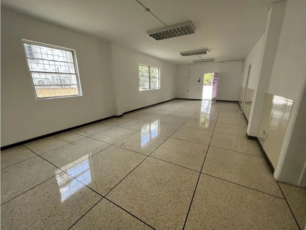 Alquilo anexo 200m2 Altamira 4389 - 2