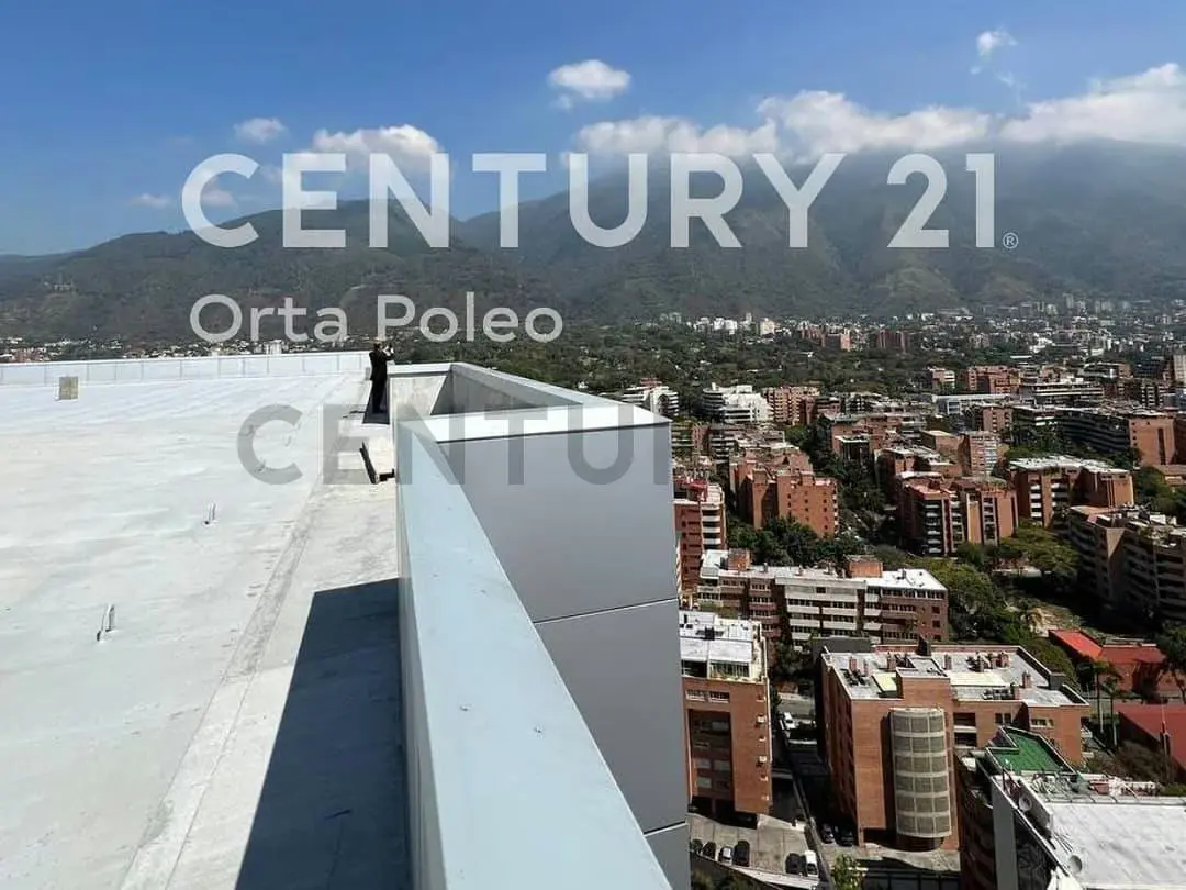 Piso de Oficina en Venta en Campo Alegre - 13