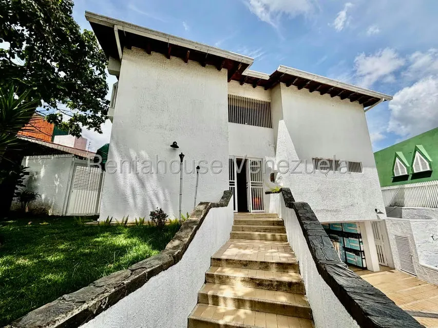 Casa (Multipes Niveles) en Venta en Colinas del Tamanaco, Distrito Metropolitano - 3