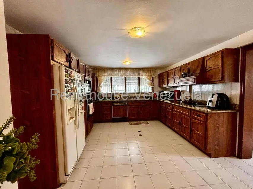 Casa (Multipes Niveles) en Venta en Colinas del Tamanaco, Distrito Metropolitano - 32