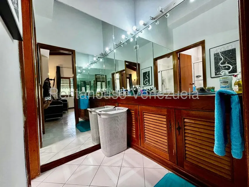 Casa (Multipes Niveles) en Venta en Colinas del Tamanaco, Distrito Metropolitano - 44