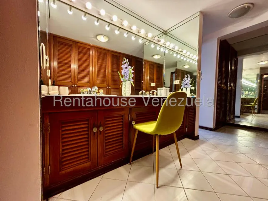 Casa (Multipes Niveles) en Venta en Colinas del Tamanaco, Distrito Metropolitano - 48