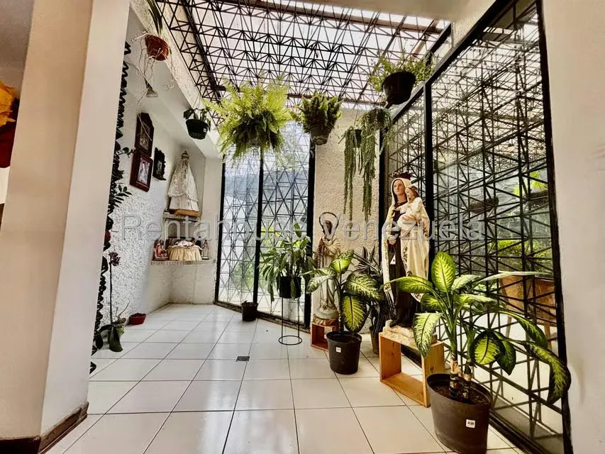 Casa (Multipes Niveles) en Venta en Colinas del Tamanaco, Distrito Metropolitano - 9