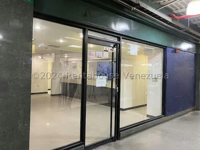 Local Comercial en Venta en Cementerio, Distrito Metropolitano - 2