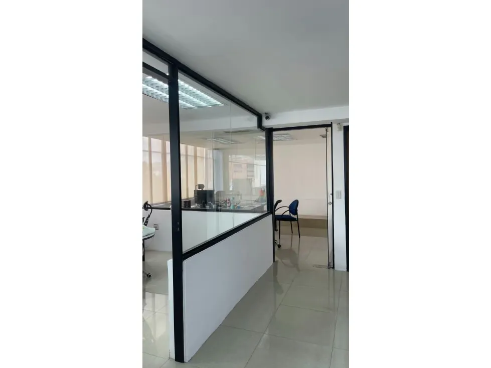 Se Vende Oficina con Depósito 368m2 en Boleíta 2 plantas y 1 depósito - 13