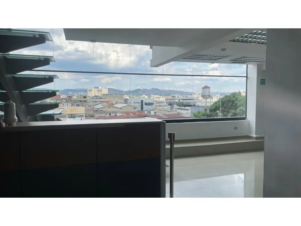 Se Vende Oficina con Depósito 368m2 en Boleíta 2 plantas y 1 depósito - 14