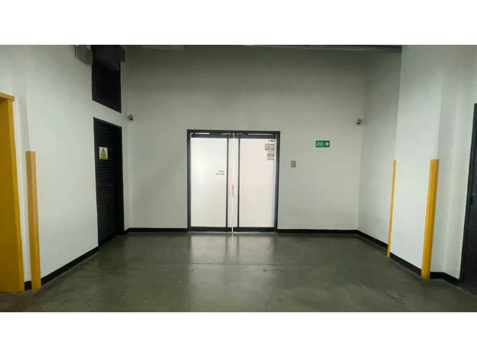 Se Vende Oficina con Depósito 368m2 en Boleíta 2 plantas y 1 depósito - 7