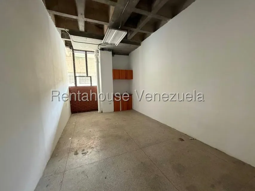 Galpon - Deposito en Alquiler en El Valle, Distrito Metropolitano - 13