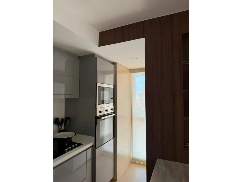 Apartamento en alquiler 91m², Campo Alegre - 3