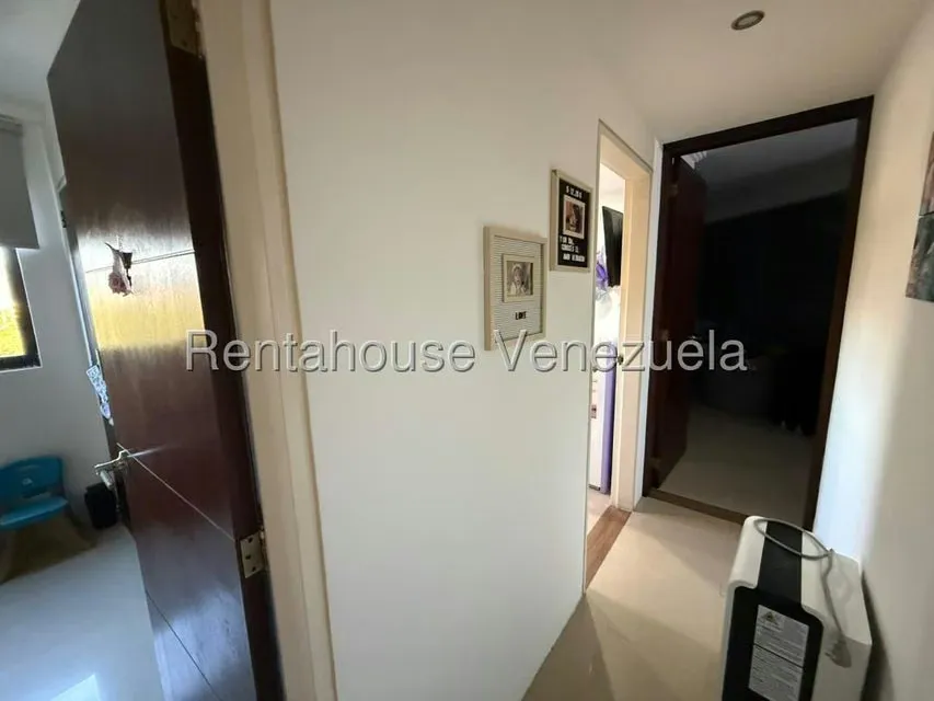 Apartamento (Duplex) en Venta en Valles de Camoruco, Carabobo - 23