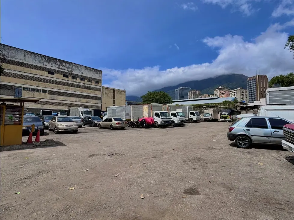 VENTA DE TERRENO EN LOS CORTIJOS 4313M2 (YG) - 4