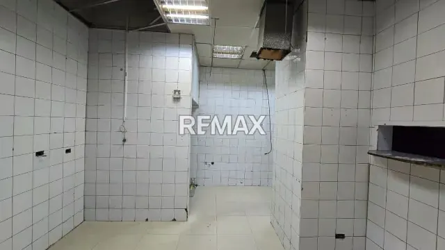 VENTA DE LOCAL PARA COMIDA. NAGUANAGUA. CENTRO COMERCIAL CRISTAL - 7
