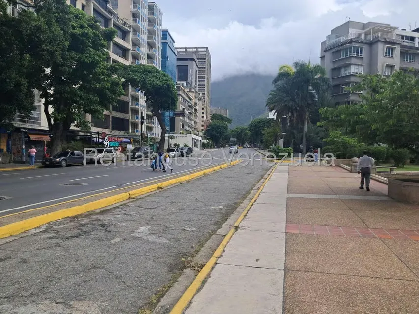 Apartamento (1 Nivel) en Venta en Altamira, Distrito Metropolitano - 3