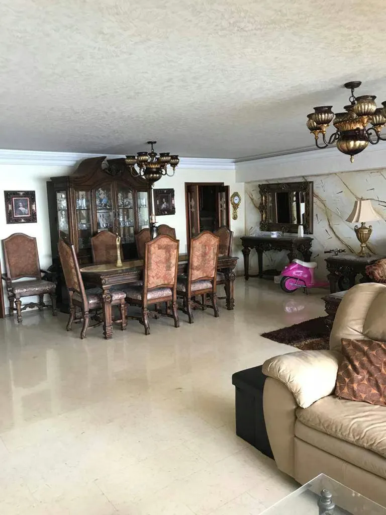Apartamento en venta en Residencias El Paseo