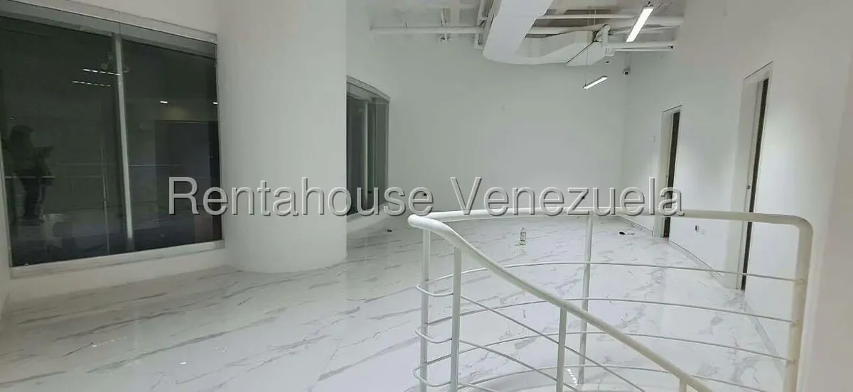 Local Comercial en Alquiler en San Jose de Tarbes, Carabobo - 21
