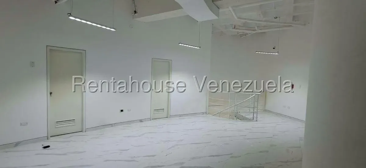 Local Comercial en Alquiler en San Jose de Tarbes, Carabobo - 28