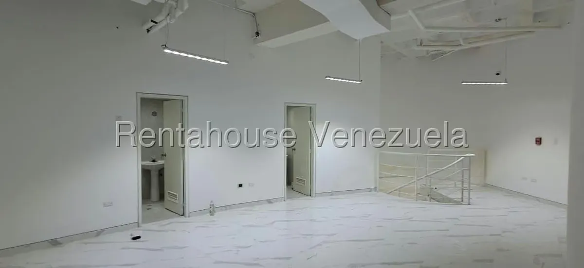 Local Comercial en Alquiler en San Jose de Tarbes, Carabobo - 29