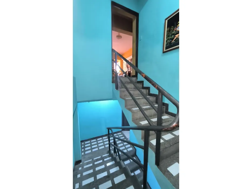 En Venta Casa Comercial La Pastora 223mts/5H/6B/2PE - 8