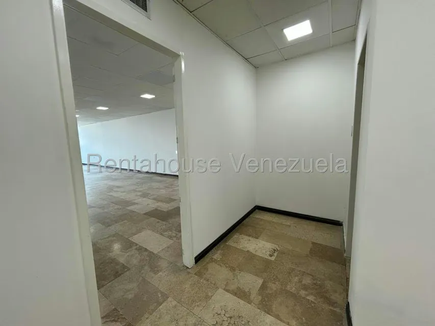 Oficina en Alquiler en Zona Este, Lara - 20