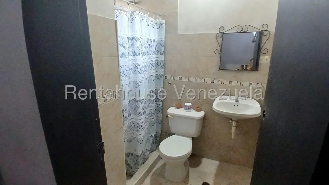 Anexo (1 Nivel) en Alquiler en Miraflores, Portuguesa - 8