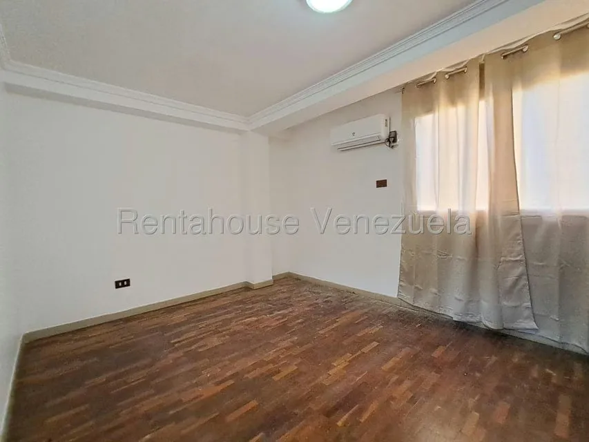 Apartamento (1 Nivel) en Alquiler en Santa Irene, Falcon - 12
