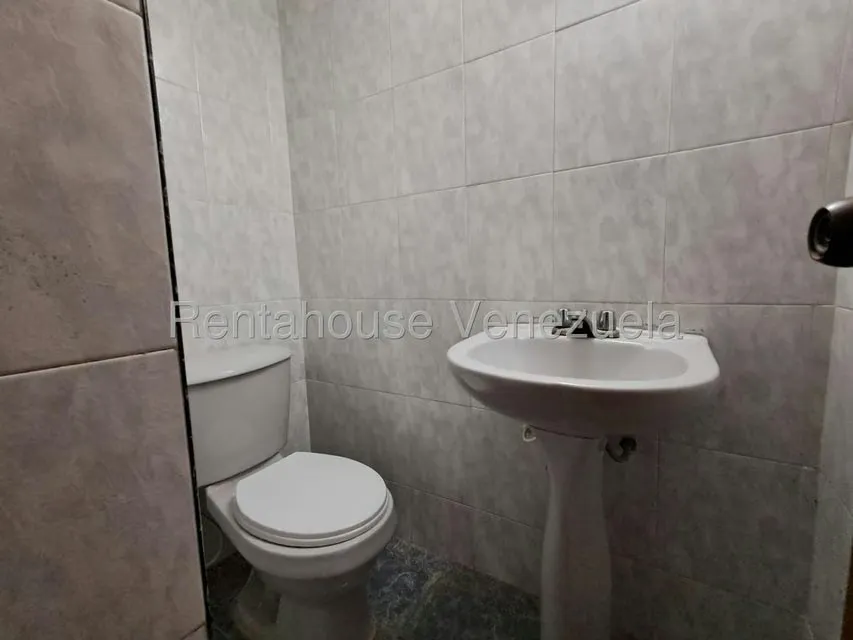 Apartamento (1 Nivel) en Alquiler en Santa Irene, Falcon - 16