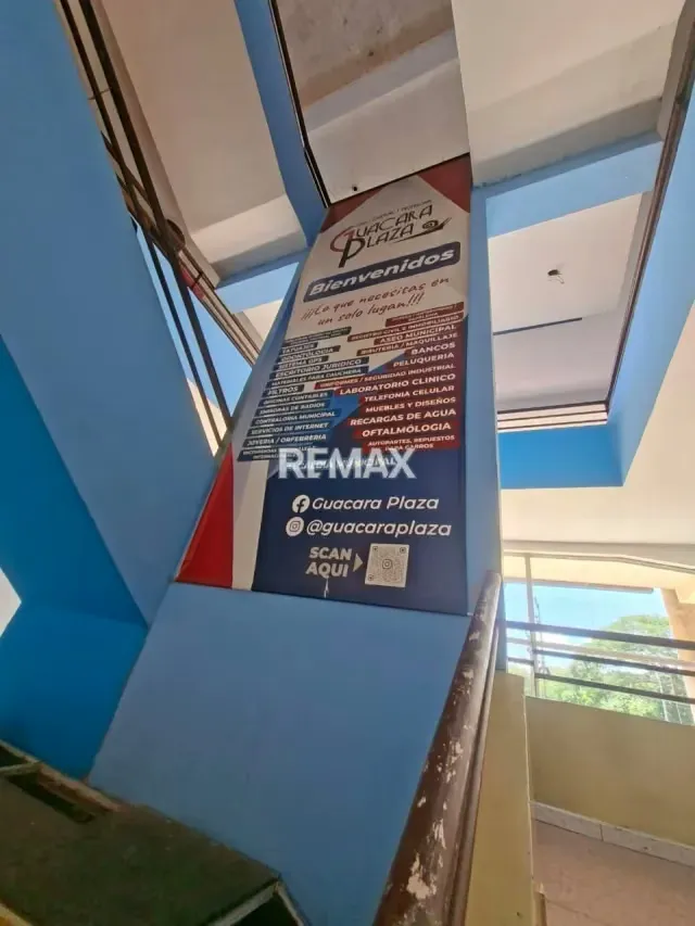 vendo Local Comercial en el C.C.P. Guacara Plaza - 7