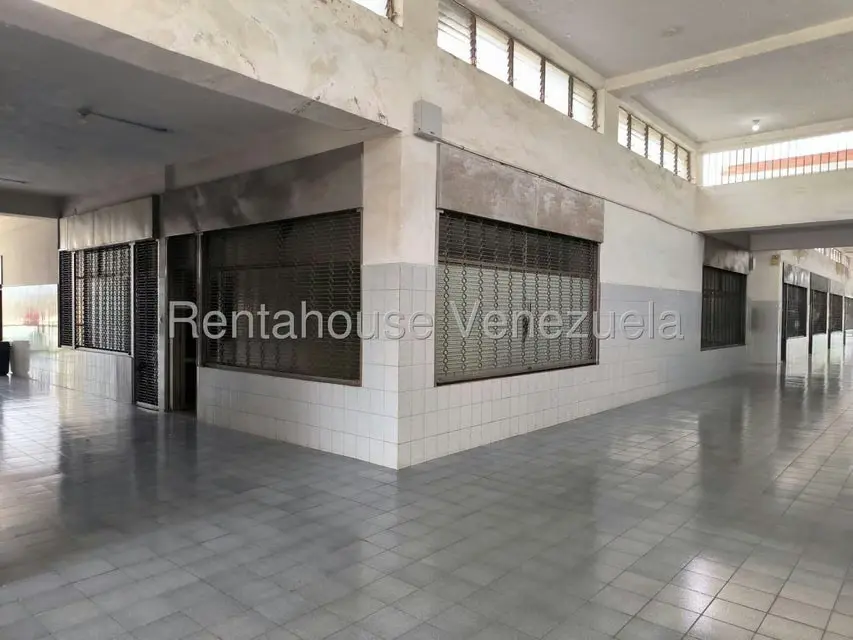 Local Comercial en Alquiler en Guatire, Miranda - 12