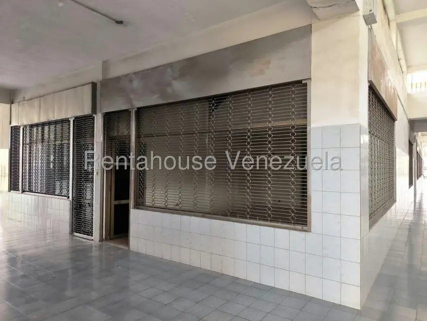 Local Comercial en Alquiler en Guatire, Miranda - 13