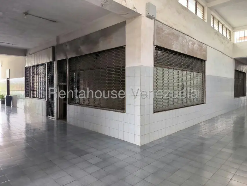 Local Comercial en Alquiler en Guatire, Miranda - 14