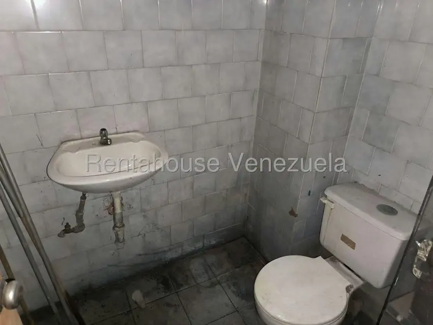 Local Comercial en Alquiler en Guatire, Miranda - 8