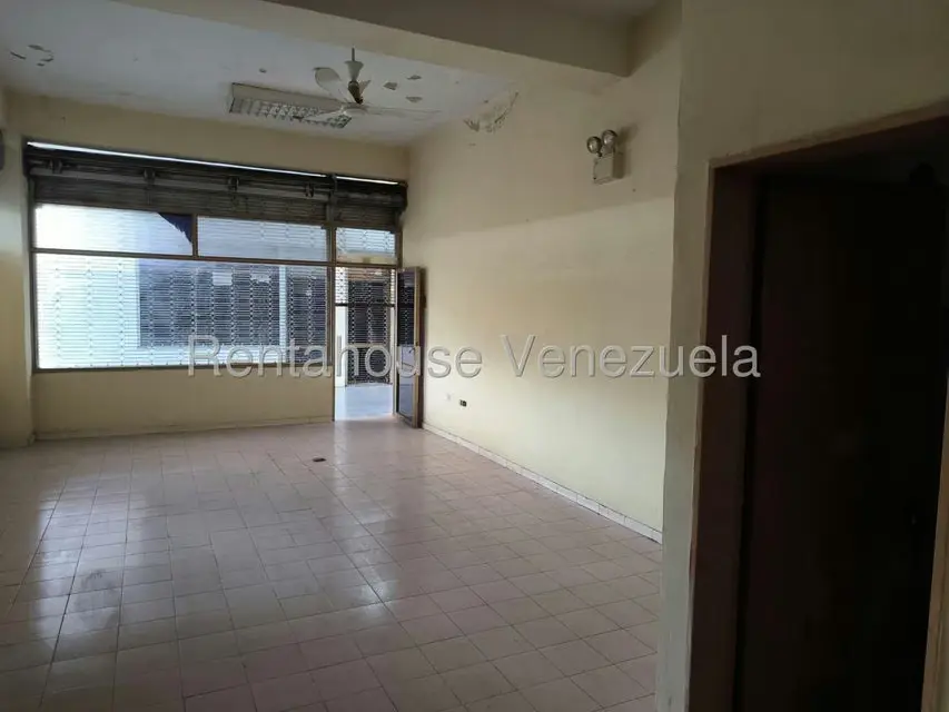 Local Comercial en Alquiler en Guatire, Miranda - 9