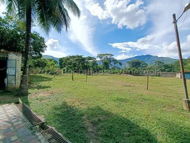 Terreno (Comercial) en Venta en La Josefina I, Carabobo - 2