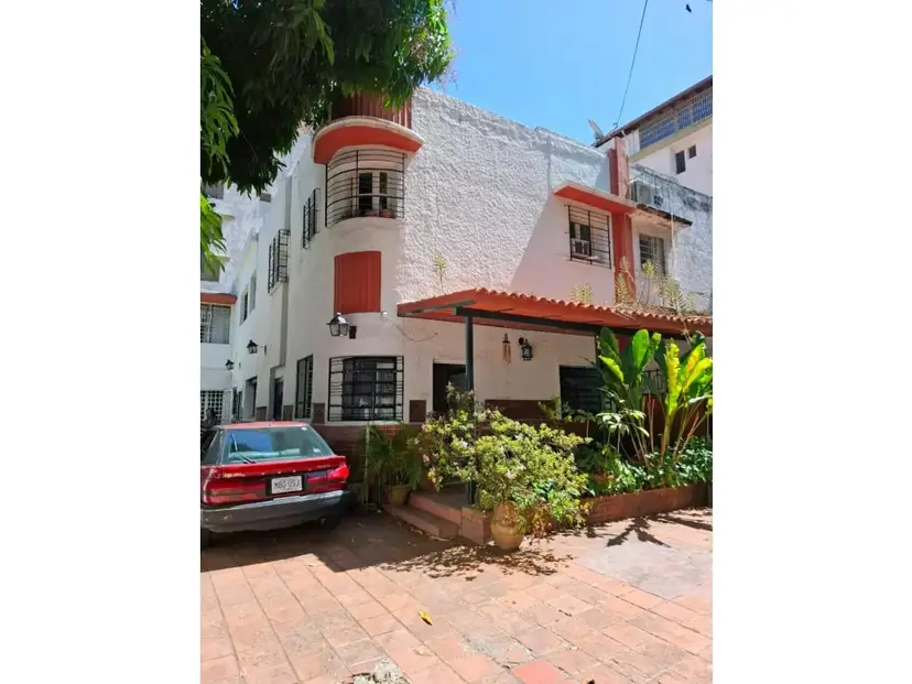 ALQUILER DE ANEXO CASA COMERCIAL EN LOS CAOBOS