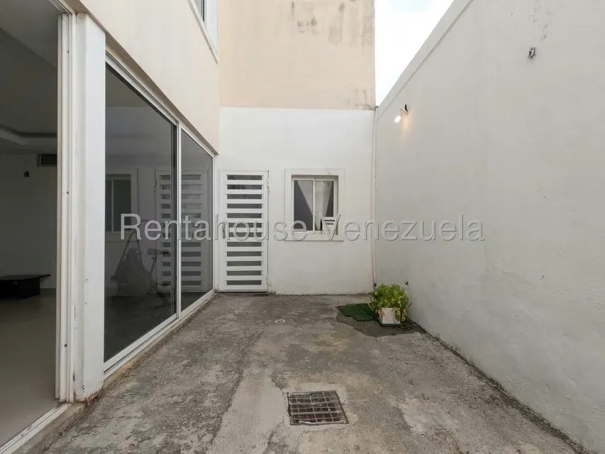 Casa (1 Nivel) en Venta en Ciudad Roca, Lara - 50
