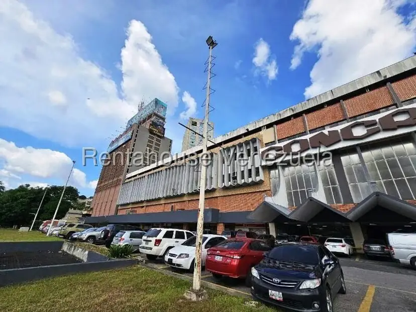 Comercial (Local Comercial) en Alquiler en Prados del Este, Distrito Metropolitano