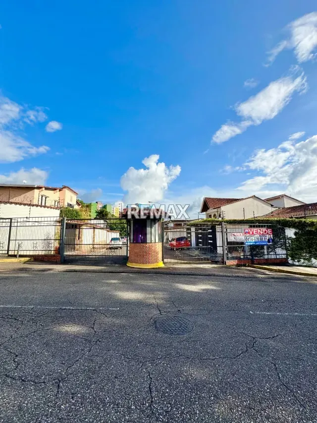EN VENTA INMUEBLE EN VILLA HERMOSA Urbanización Villa Hermosa, sector Las Acacias, San Cristóbal, estado Táchira. - 13