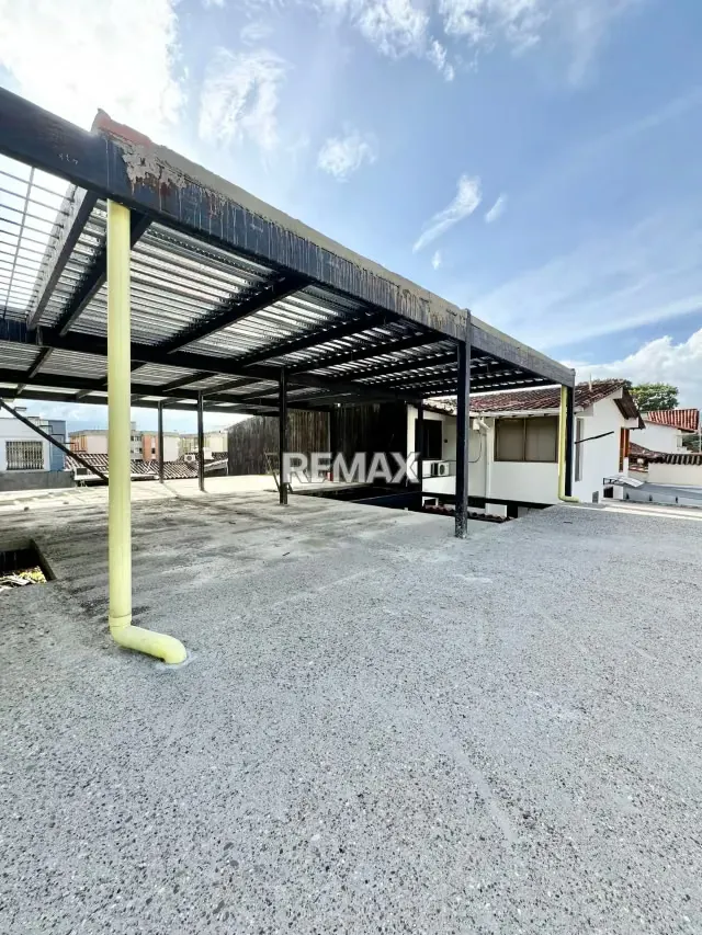 EN VENTA INMUEBLE EN VILLA HERMOSA Urbanización Villa Hermosa, sector Las Acacias, San Cristóbal, estado Táchira. - 7