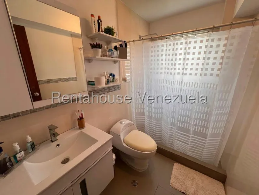 Apartamento (1 Nivel) en Venta en La Boyera, Distrito Metropolitano - 33