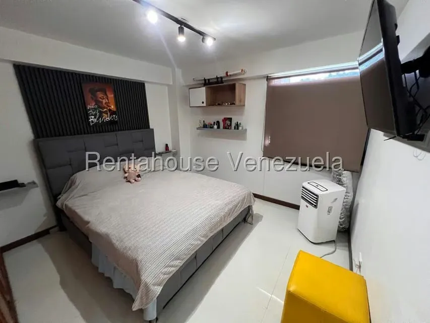 Apartamento (1 Nivel) en Venta en La Boyera, Distrito Metropolitano - 34
