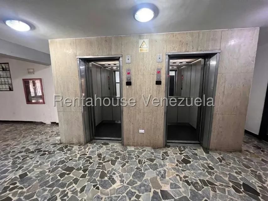 Apartamento (1 Nivel) en Venta en La Boyera, Distrito Metropolitano - 40