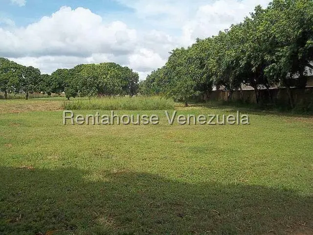Terreno (Comercial) en Venta en Sector Avenida Intercomunal, Anzoategui