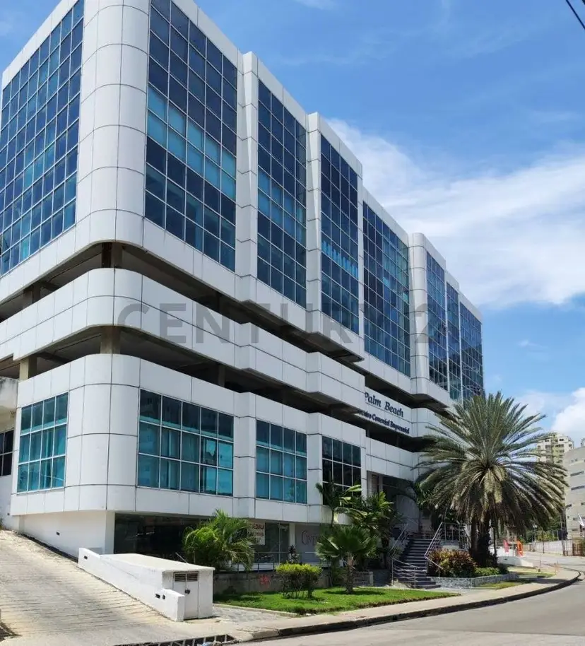 En alquiler o venta Local Oficina Centro Comercial Palm Beach Lechería