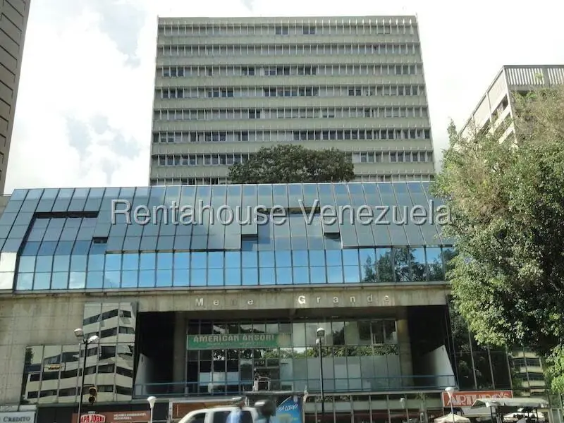 Oficina en Alquiler en Los Palos Grandes, Distrito Metropolitano