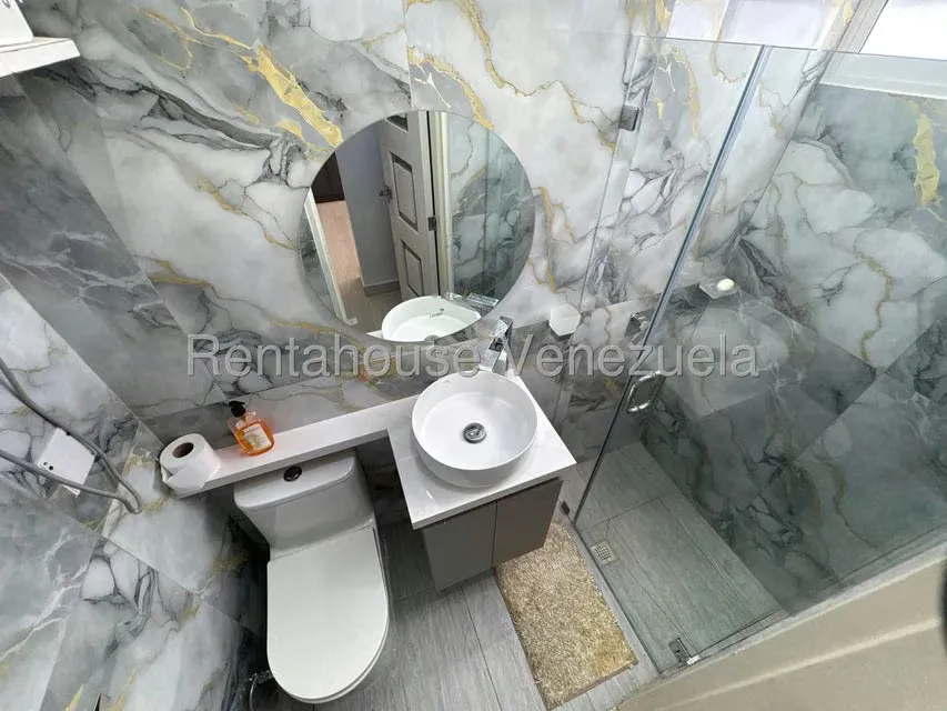 Apartamento (1 Nivel) en Venta en Cumbres de Curumo, Distrito Metropolitano - 25