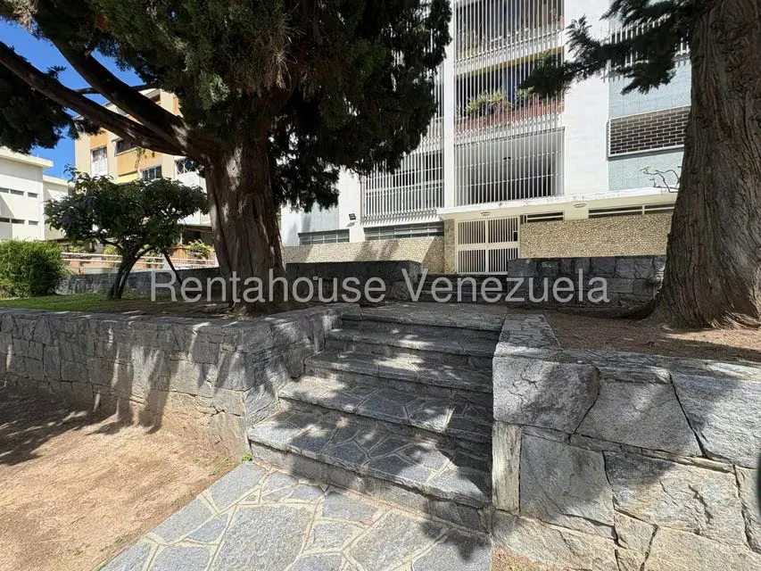 Apartamento (1 Nivel) en Venta en Cumbres de Curumo, Distrito Metropolitano - 31