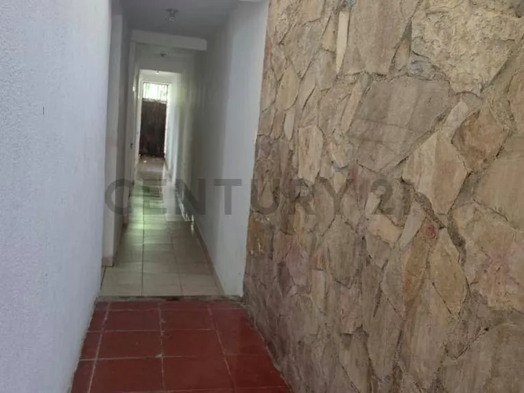 Anexo en alquiler en la Urb. La Concordia, a 100 mtrs de la escuela de Medicina. - 3