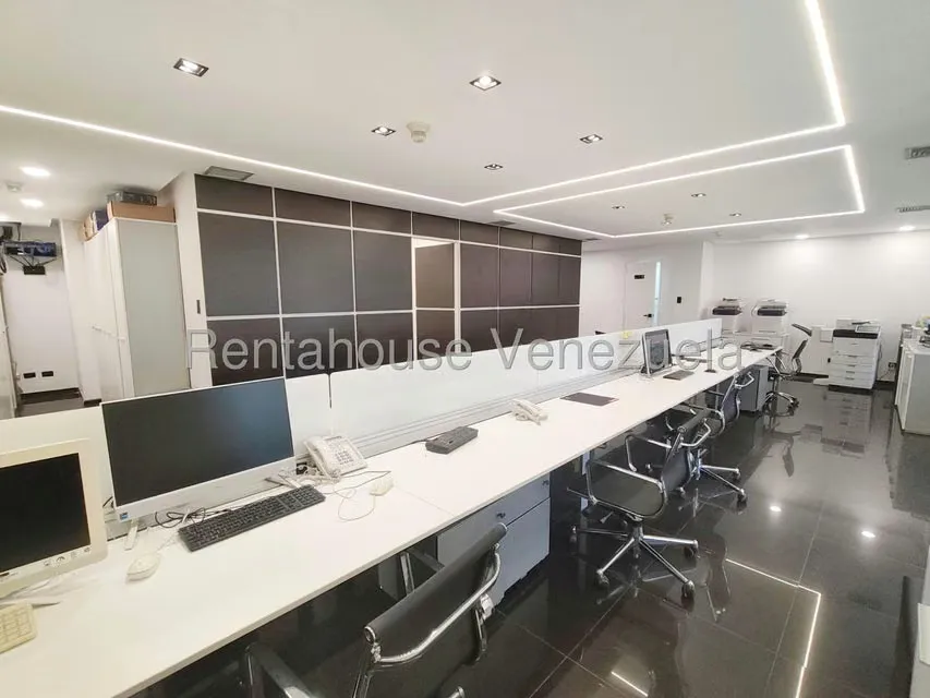 Oficina en Venta en Chuao, Distrito Metropolitano - 2