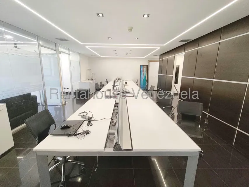 Oficina en Venta en Chuao, Distrito Metropolitano - 9