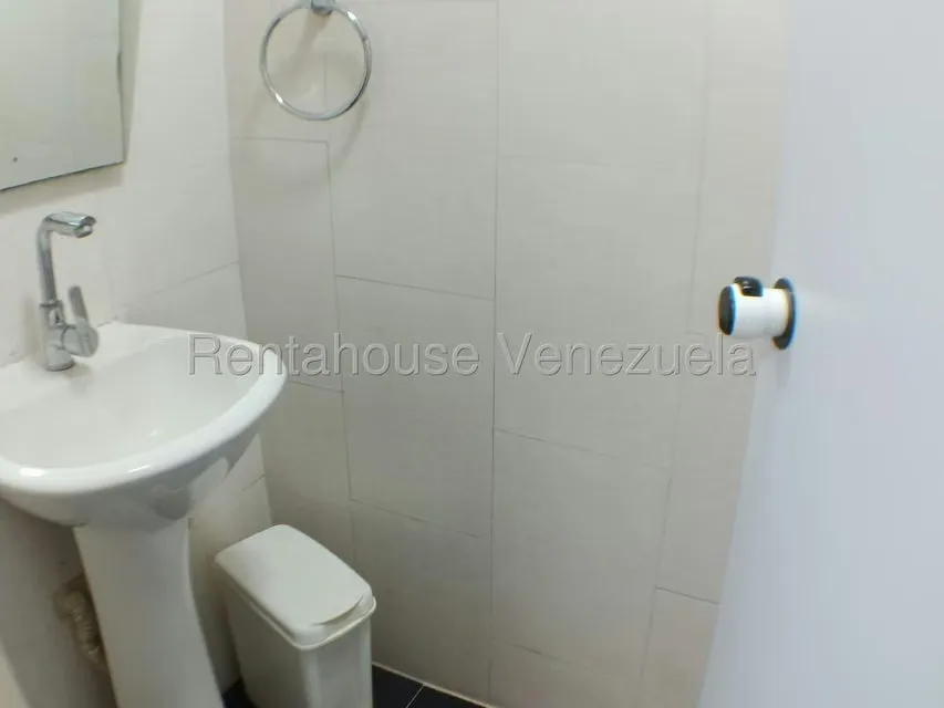 Oficina en Venta en Los Dos Caminos, Distrito Metropolitano - 16